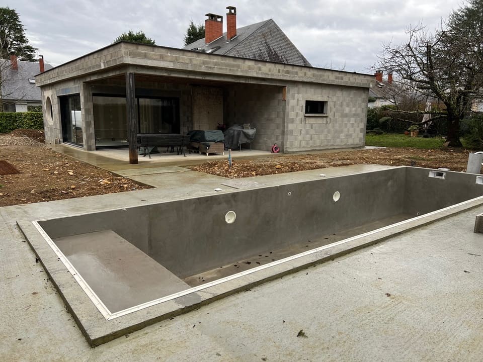 Construction d'une extension et d'une piscine